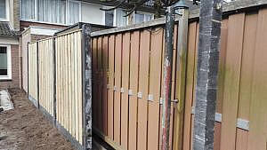 Compostiet schutting verbergen in Maarheeze